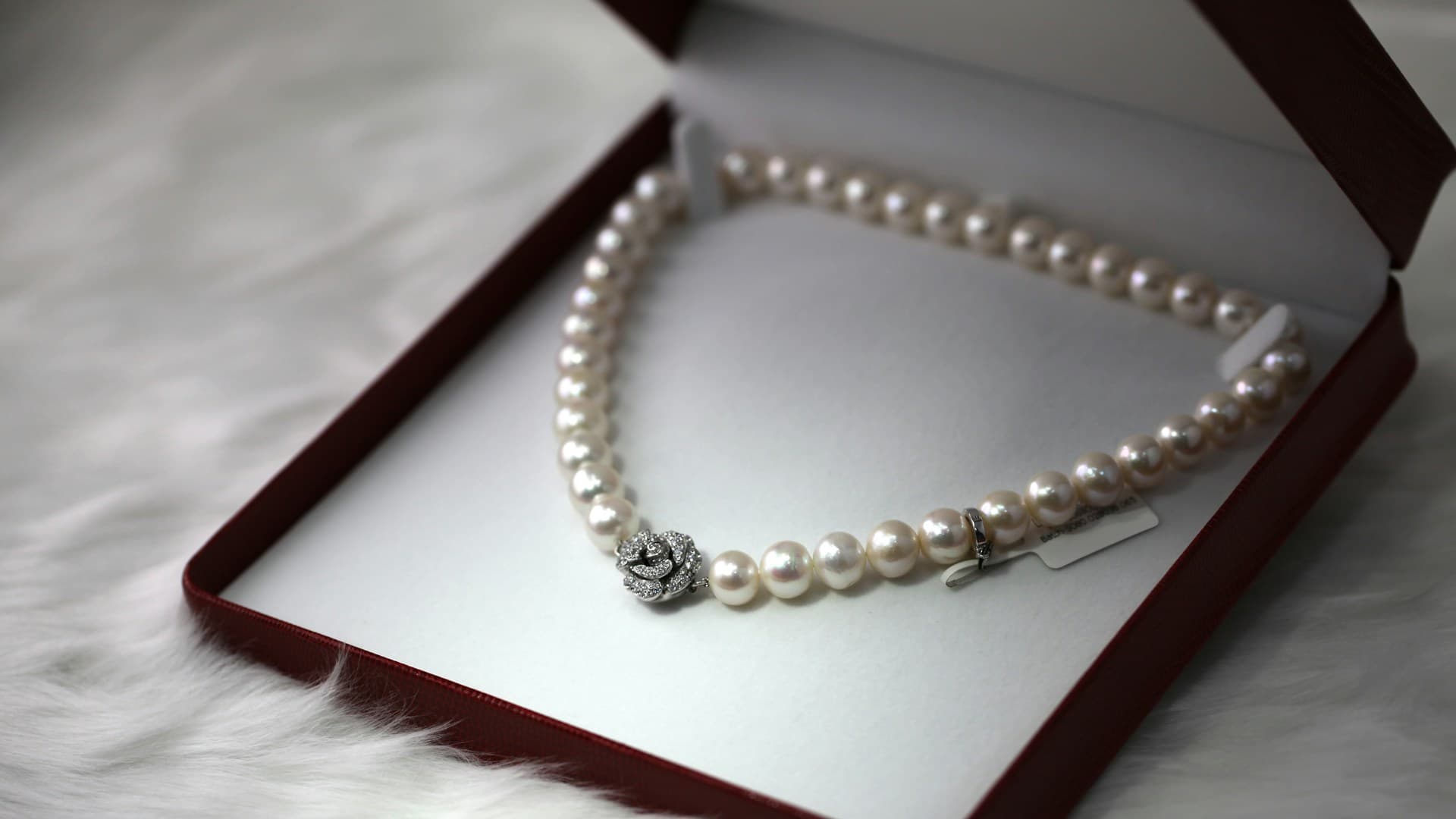 Sterling Silver Essentials lifestyle jewelry